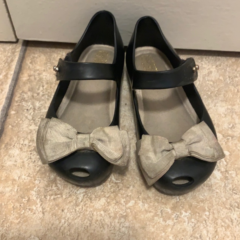 Mini Melissa Ultragirl size 8